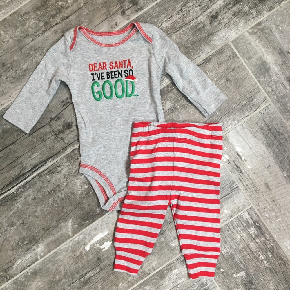 NWOT boys’ Christmas onesie / pant set, 3 months.